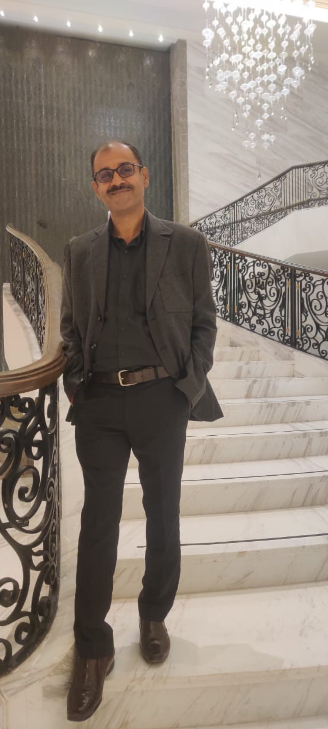 Mr PARVEEN SONI